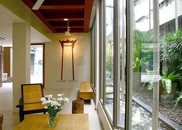 Chern Hostel *
