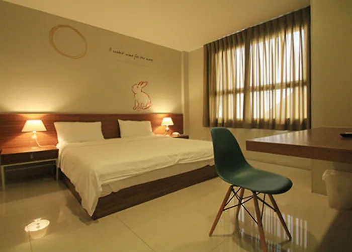 Hostel Chern *